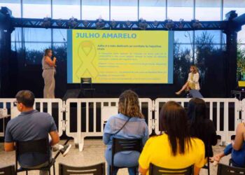 prefeitura-realiza-acoes-de-prevencao-e-diagnostico-das-hepatites-virais-no-parque-shopping-bahia