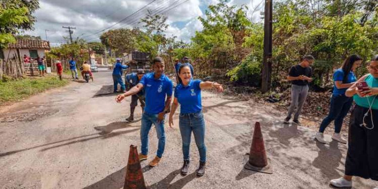 prefeita-acompanha-acoes-da-operacao-buraco-zero-em-areia-branca