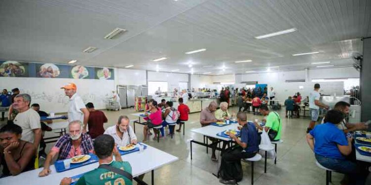 aniversario-de-lauro-de-freitas-e-marcado-por-sabor-e-acolhimento-no-restaurante-popular