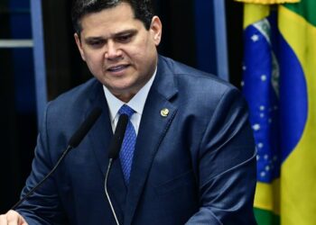 congresso-nao-admite-ingerencia-em-poderes-do-brasil,-diz-alcolumbre