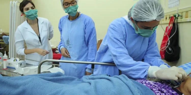 piso-da-enfermagem:-estados-e-municipios-partilham-mais-de-r$-808-milhoes,-em-julho