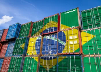 tarifa-adicional-de-50%-incidira-sobre-35,9%-das-exportacoes-brasileiras;-industria-propoe-acoes-emergenciais-ao-governo