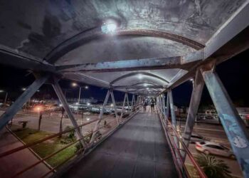 programa-municipal-instala-160-luminarias-em-led-nas-passarelas-da-estrada-do-coco