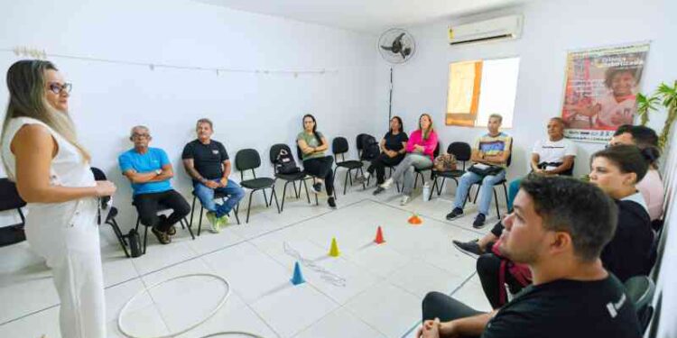 encontro-discute-fluxo-educacional-inclusivo-e-planejamento-unificado-com-professores-da-educacao-fisica