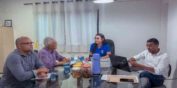 reuniao-discute-andamento-de-obras-em-parceria-com-a-conder-em-lauro-de-freitas