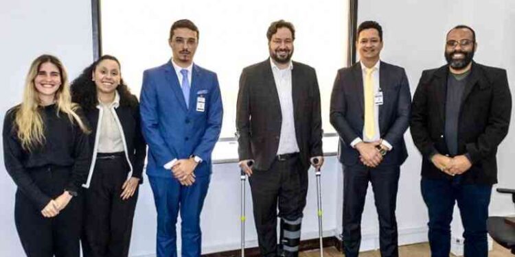 cgm-de-lauro-de-freitas-fortalece-dialogo-institucional-em-visita-a-controladoria-de-sp