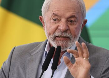 lula-quer-decisao-conjunta-do-brics-sobre-tarifas-dos-estados-unidos