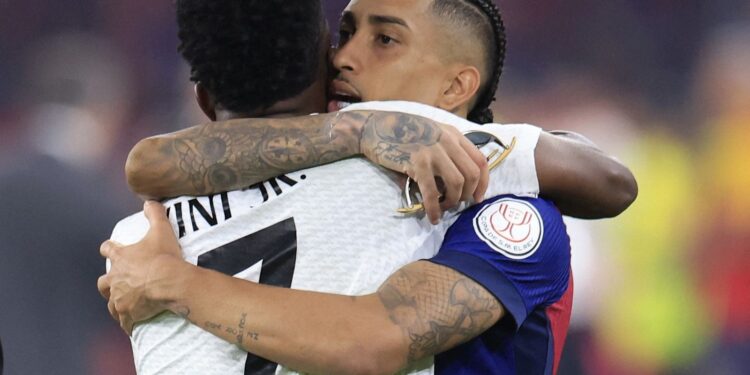 raphinha,-vini-jr,-amanda-e-marta-sao-indicados-ao-bola-de-ouro