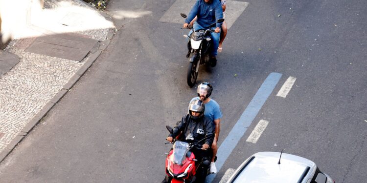 conheca-dez-cuidados-para-uma-viagem-de-moto-mais-segura