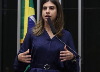 deputada-acusada-de-agredir-nikolas-nao-entra-em-lista-de-denunciados