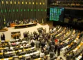 congresso-inicia-semana-com-debates-sobre-anistia,-reforma-administrativa-e-tarifaco