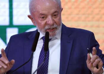 lula-cobra-regulamentacao-de-lei-sobre-economia-solidaria