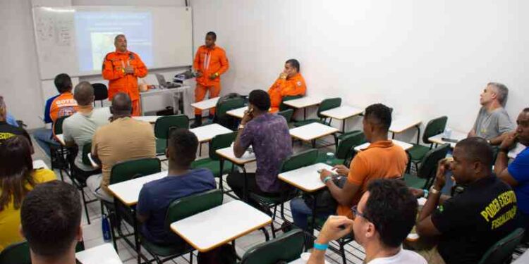 curso-prepara-profissionais-para-emergencias-em-espacos-publicos