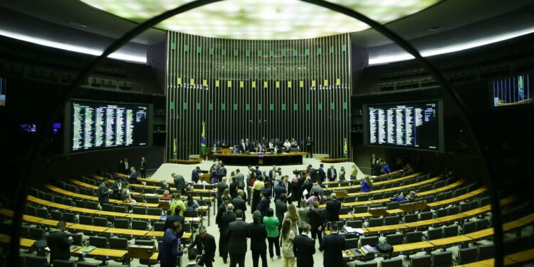 mais-de-um-terco-dos-projetos-apresentados-em-2024-se-sobrepoem