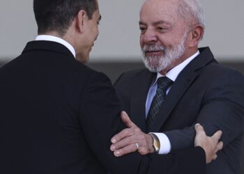 relacoes-com-paises-sul-americanos-sao-prioridades,-diz-lula-a-noboa