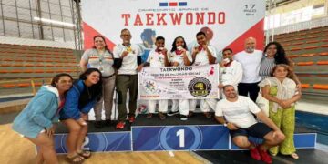 lauro-de-freitas-brilha-em-campeonato-baiano-de-taekwondo-2025-e-conquista-ouro,-prata-e-bronze