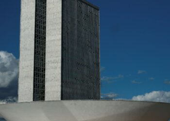 conheca-projeto-que-regula-redes-sociais-para-criancas-e-adolescentes