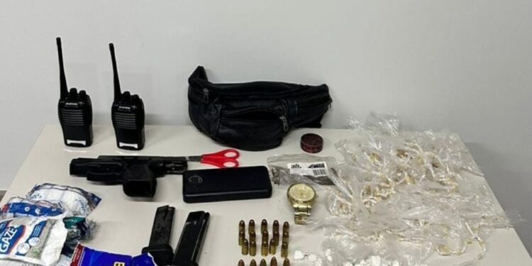 pm-prende-homem-com-arma-e-drogas-durante-acao-conjunta-em-jitauna