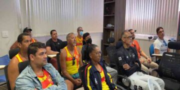 lauro-de-freitas-capacita-guarda-vidas-para-resgate-de-fauna-marinha