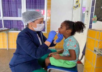 prefeitura-promove-acao-de-saude-bucal-com-entrega-de-kits-de-higiene-na-rede-municipal