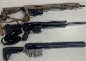 policia-militar-apreende-fuzis-e-entorpecentes-em-tancredo-neves