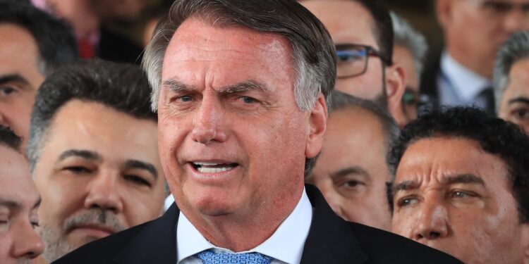 “resolveu-anistia,-resolveu-tudo”,-diz-bolsonaro-sobre-tarifaco