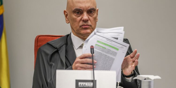 moraes-esclarece-decisao-que-suspende-processos-sobre-dados-do-coaf 