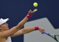 bia-haddad-sofre,-mas-vence-britanica-kartal-em-estreia-no-us-open