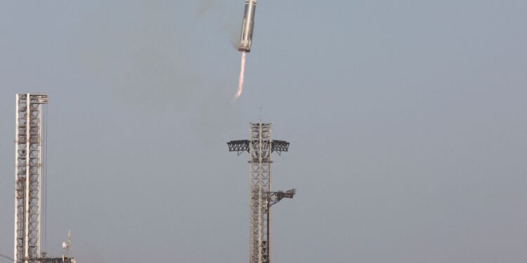 lancamento-da-spacex-reabre-esperanca-de-voos-tripulados-para-a-lua