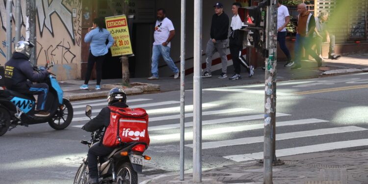 acao-no-stf-sobre-pejotizacao-nao-abrange-trabalhadores-de-aplicativos