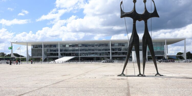 praca-dos-tres-poderes-tera-seguranca-reforcada-para-7-de-setembro