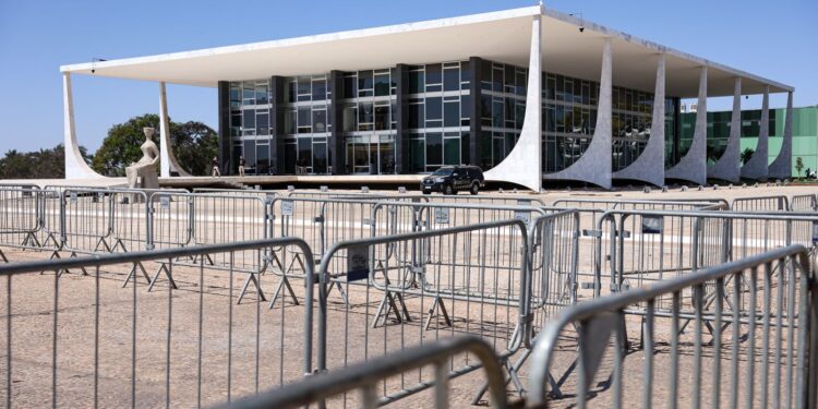 ao-vivo:-acompanhe-o-1°-dia-de-julgamento-de-bolsonaro-no-stf