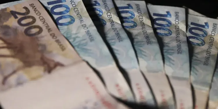 pib-cresce-0,4%-no-segundo-trimestre,-mas-sinaliza-forte-desaceleracao-da-economia