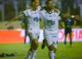 copa-do-nordeste:-bahia-vence-confianca-por-4-a-1-e-encaminha-titulo