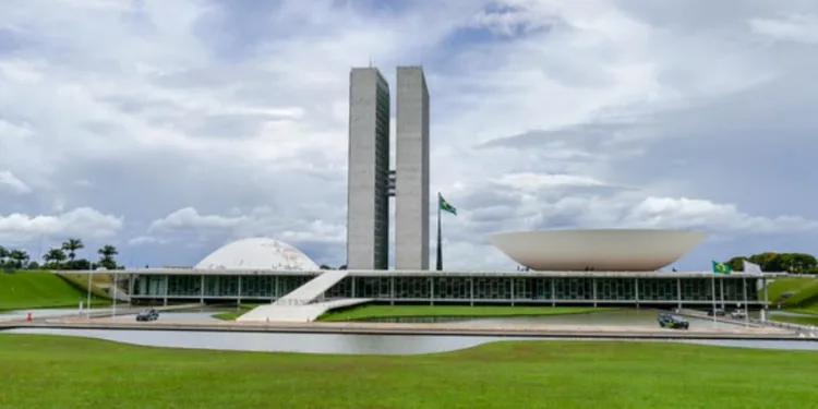 tributacao-de-dividendos-pode-afetar-investimentos-no-brasil,-alertam-especialistas-e-entidades