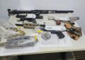 espingarda-e-submetralhadoras-sao-encontradas-pela-pm-e-pc