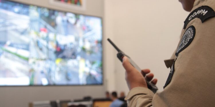 trotes-representam-mais-de-6%-das-ligacoes-recebidas-pela-seguranca-publica-em-2025