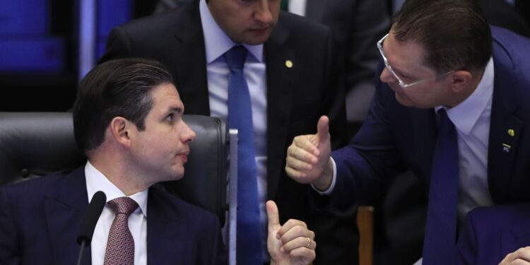 camara-restabelece-voto-secreto-em-pec-da-blindagem