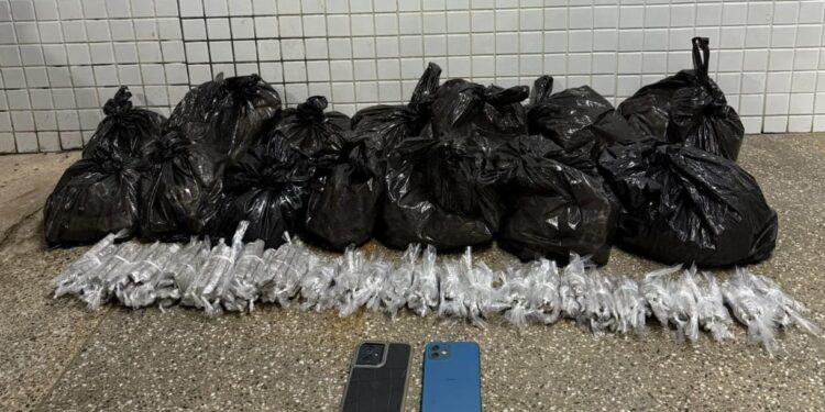 suspeitos-de-trafico-sao-presos-pela-policia-militar-em-aguas-claras