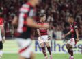 com-direito-a-gol-relampago,-flamengo-derrota-estudiantes-no-maracana