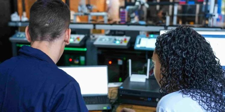 iel-abre-mais-de-1,9-mil-vagas-de-estagio-com-bolsas-de-ate-r$-2,6-mil