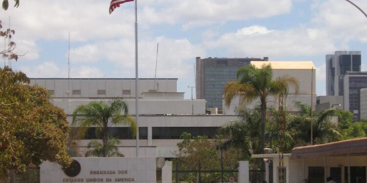 embaixada-dos-eua-republica-criticas-a-moraes-nas-redes-sociais