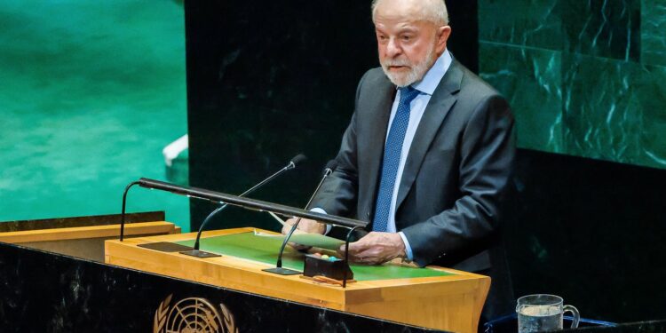 lula-diz-que-manifestacoes-sao-“espetaculo-da-democracia”