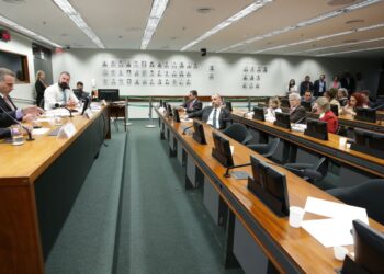 conselho-de-etica-da-camara-instaura-processo-contra-eduardo-bolsonaro