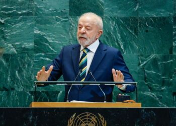 democracia-e-o-que-esta-em-jogo-para-a-humanidade,-alerta-lula-nos-eua