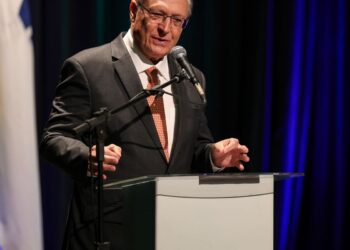 “boa-quimica”-entre-presidentes-vai-ajudar-no-tarifaco,-diz-alckmin