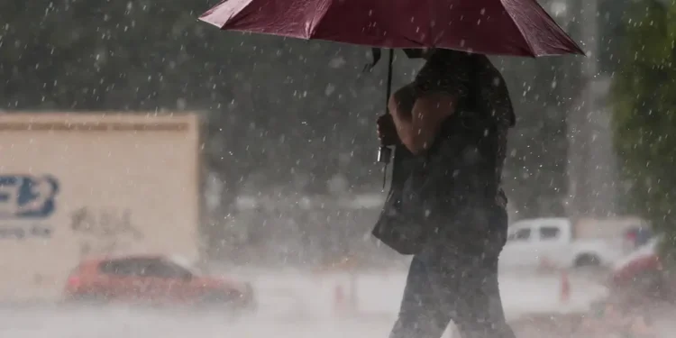 chuvas-no-centro-oeste:-tempestades-isoladas-devem-atingir-areas-do-mt-e-go