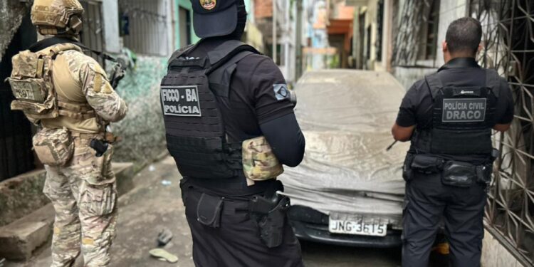 forcas-estaduais-e-federais-miram-trafico-de-armas-com-a-operacao-bomboniere