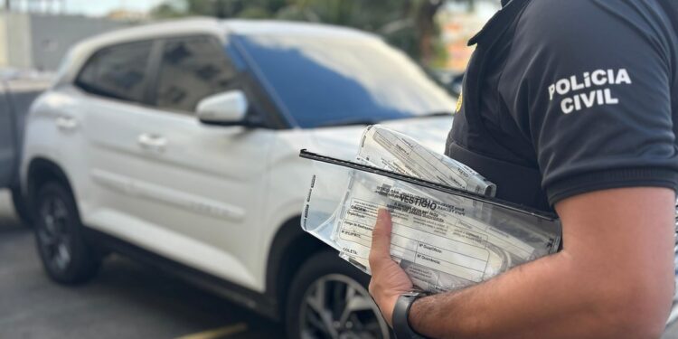 grupo-de-agiotas-e-desarticulado-em-jequie;-policia-apreende-r$-3-milhoes-em-especie-e-arsenal-de-armas