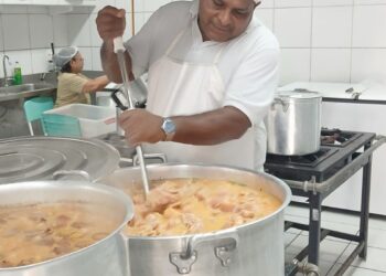 brasil-e-referencia-na-alimentacao-escolar,-diz-especialista